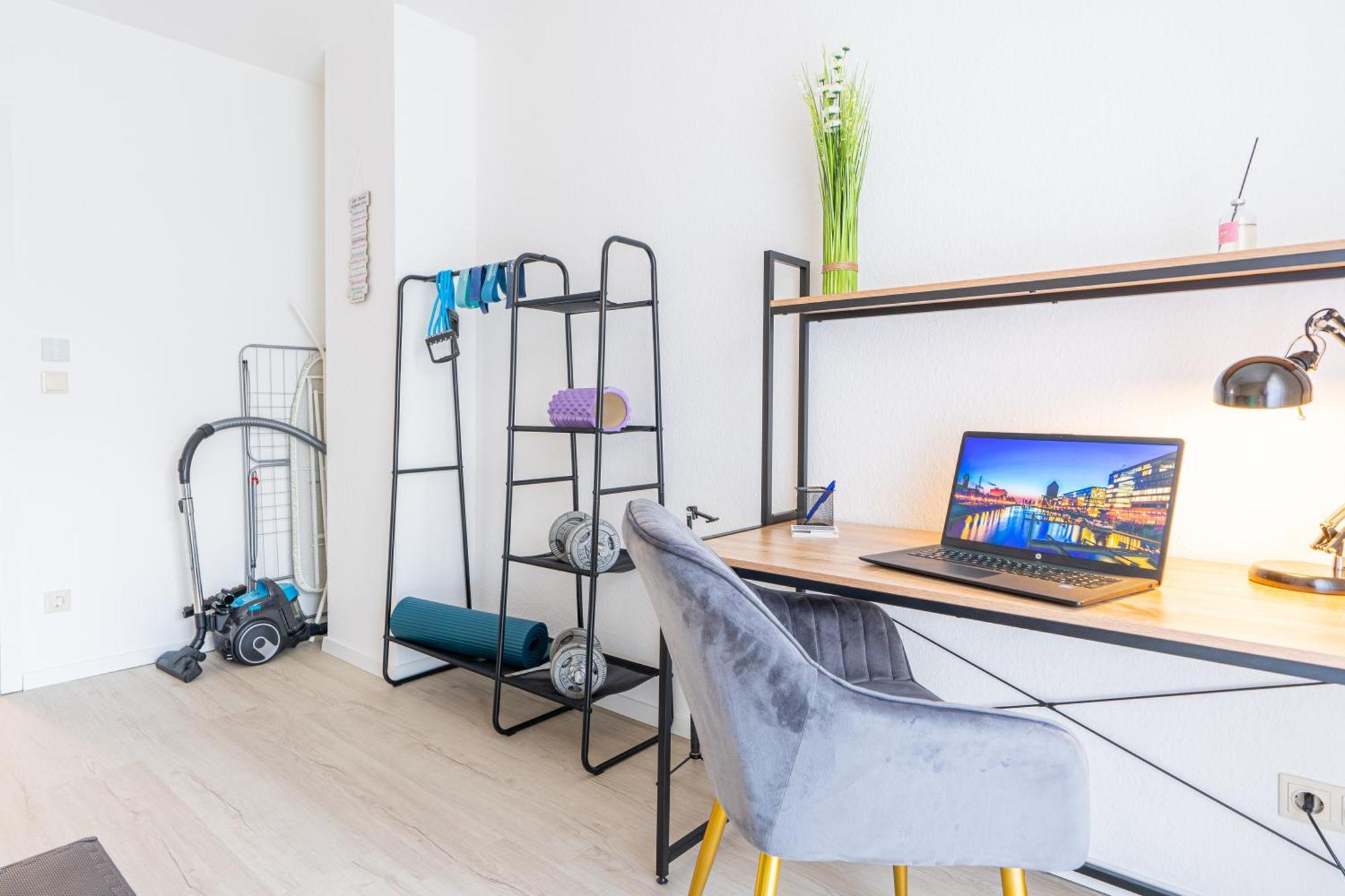 Golden Design Apartment Familie Business 6 Pers Buero Fitnessecke Naehe Messe Dus 1000 Mbit Duisburg Exterior photo
